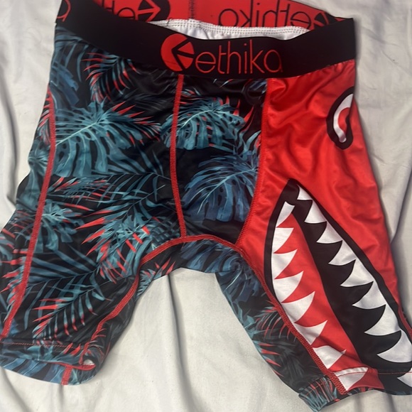 2 Ethika Boys (Large)) - Picture 3 of 6